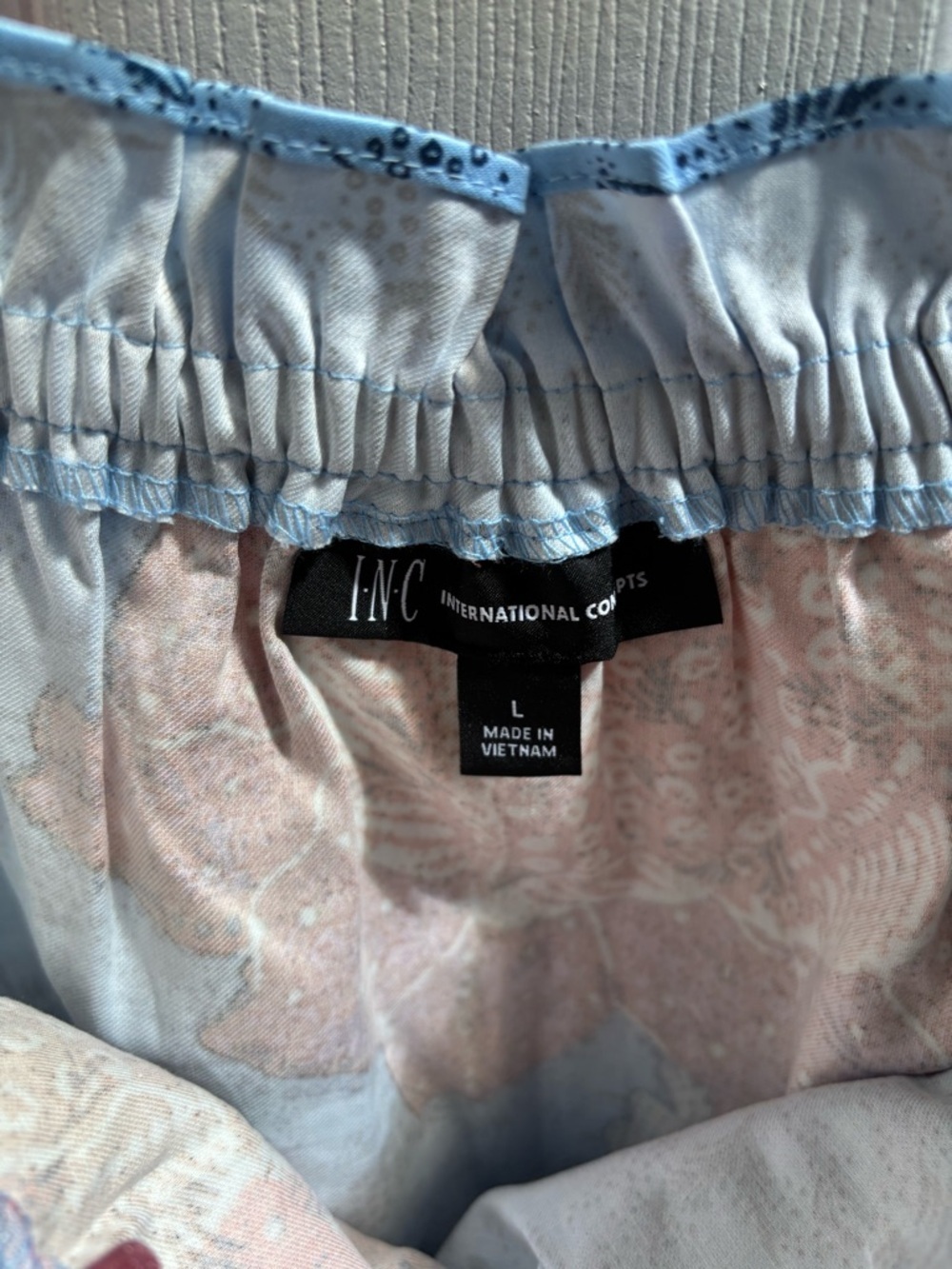 Inc International Concepts Off-the-Shoulder Blue Floral Crop Top, Size L, NWOT - Picture 3 of 4